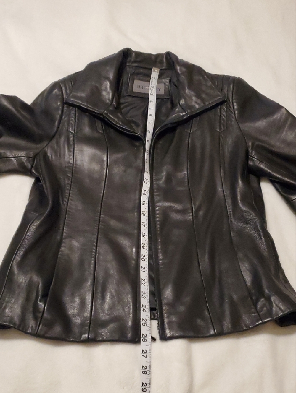 Bromley Sheen Soft Leather Zip-Front Women's Jacket in Black - Picture 8 of 15